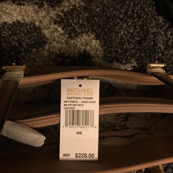 MICHAEL KORS MEDIUM TOTE BAG DARK KHAKI - Picture 5 of 8